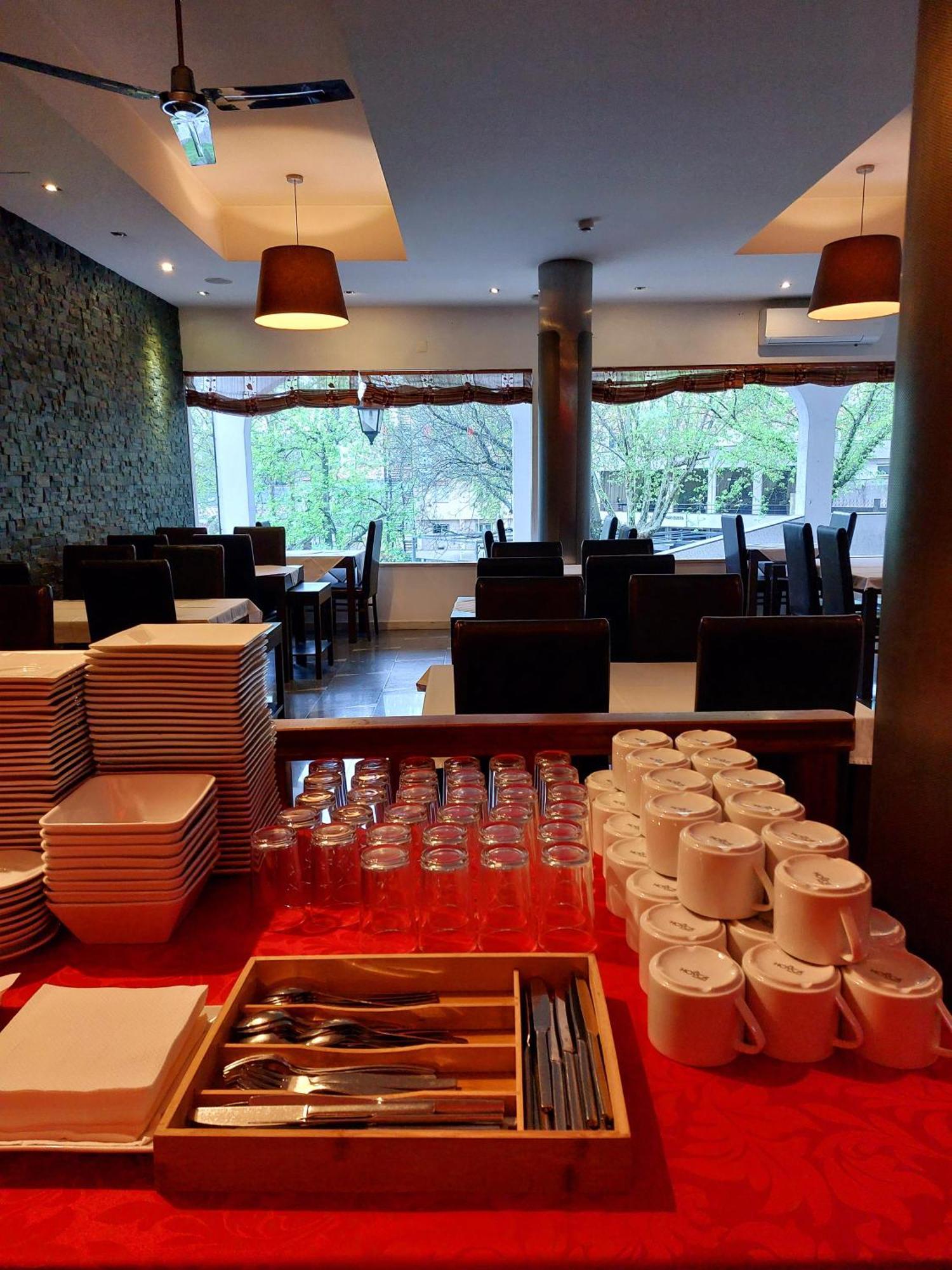 Petrus Hotel 샤베스 외부 사진